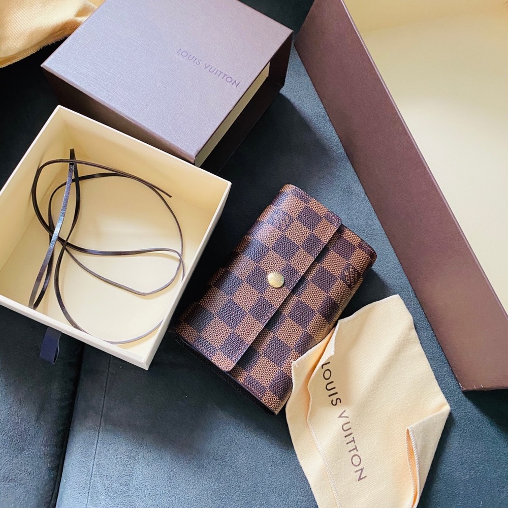 Authentic LV bifold wallet!